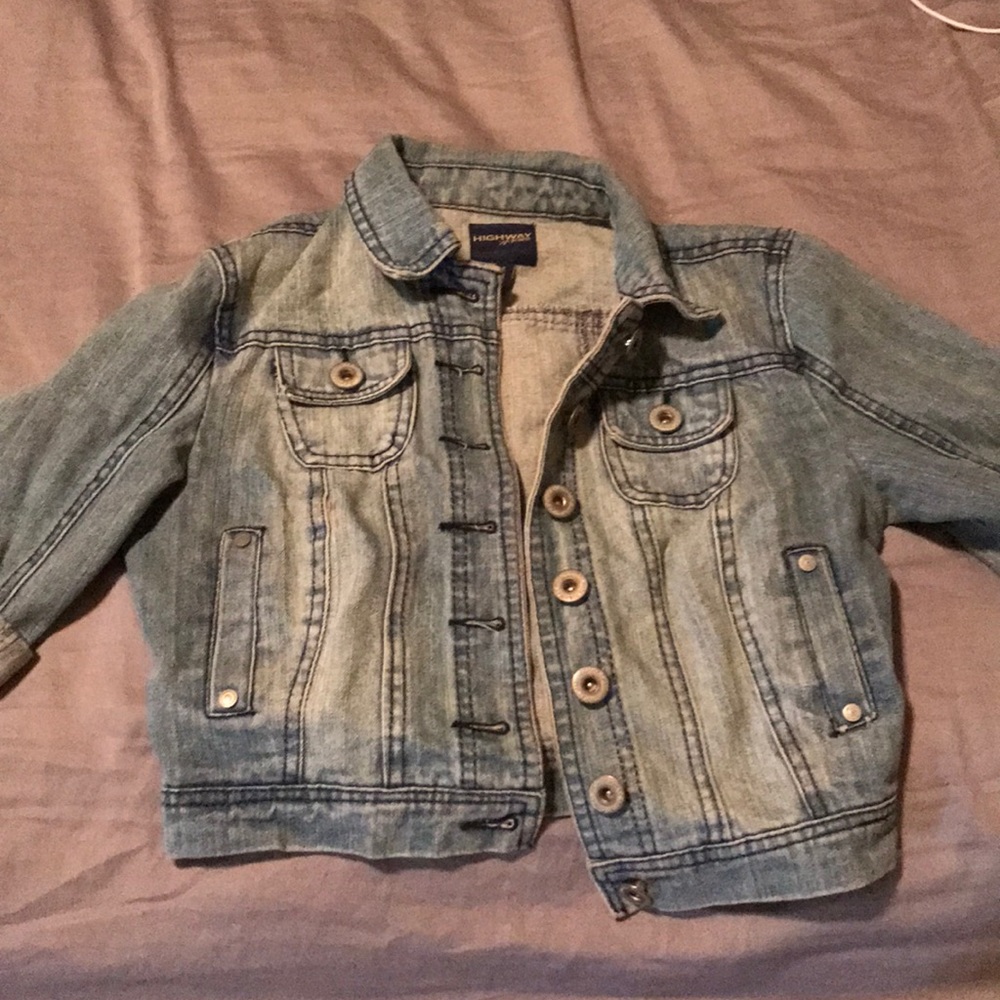 crop jean jacket